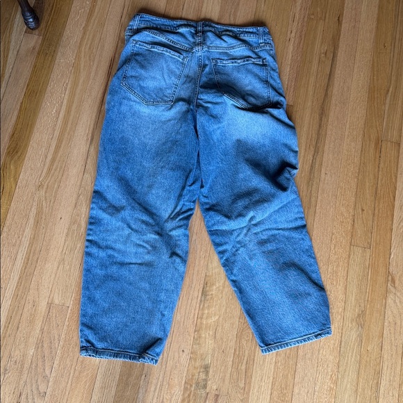 Oliver and Logan Classic Blue Denim Jeans - Picture 4 of 4